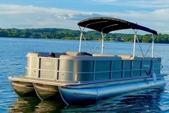 Create Listing: 12-Person Tritoon Boat with Captain - 3hrs