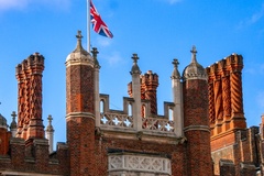 Create Listing: Hampton Court Palace Day Trip